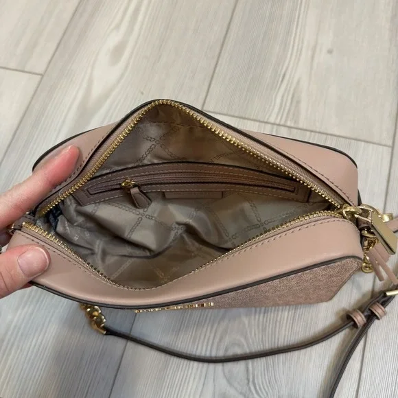 MICHAEL KORS Ginny Jet Set Medium Logo Camera Box Purse Crossbody Bag 32F8GF5M2B